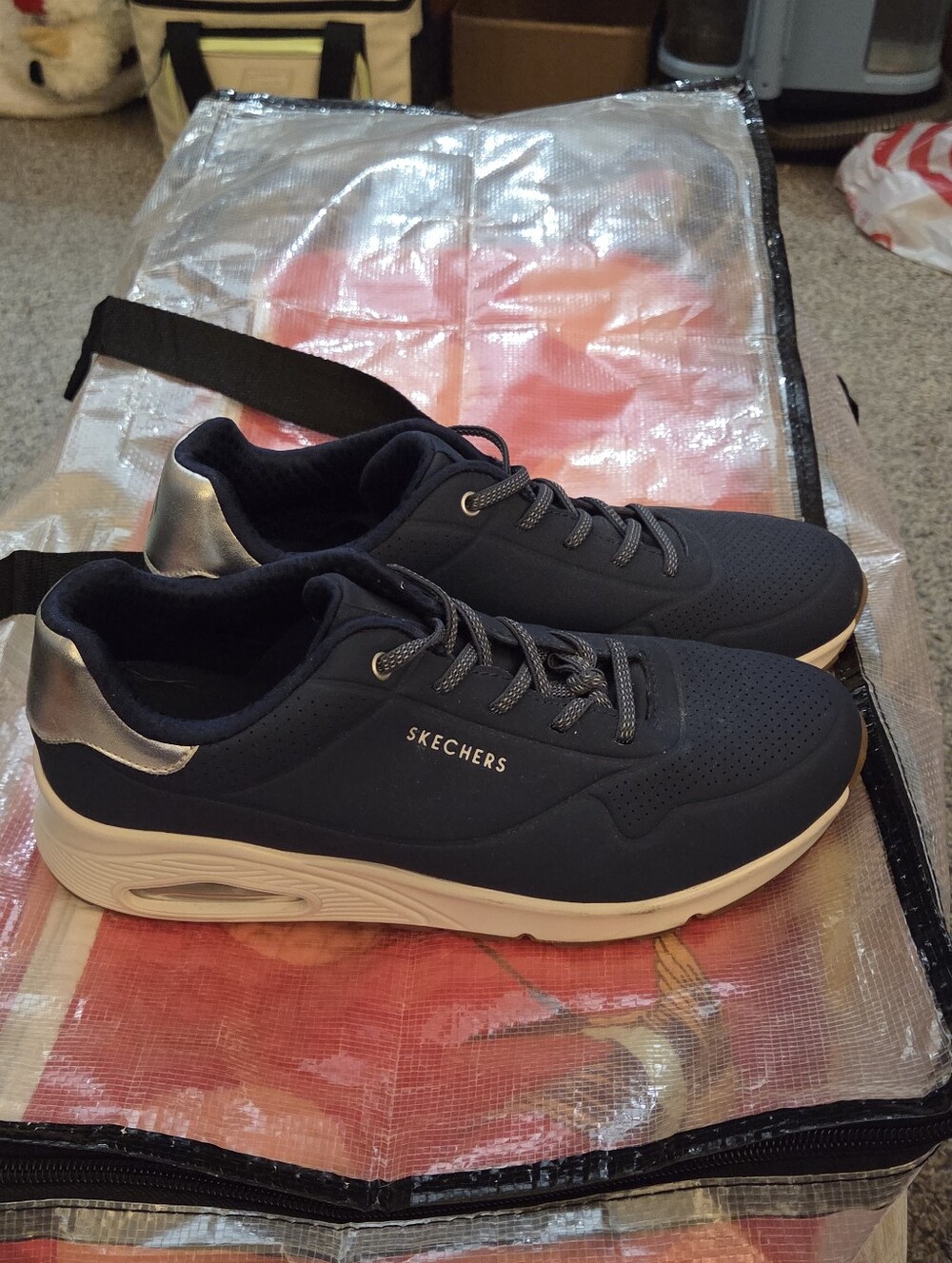 Skechers Womens Navy Sneakers with Silver Heel